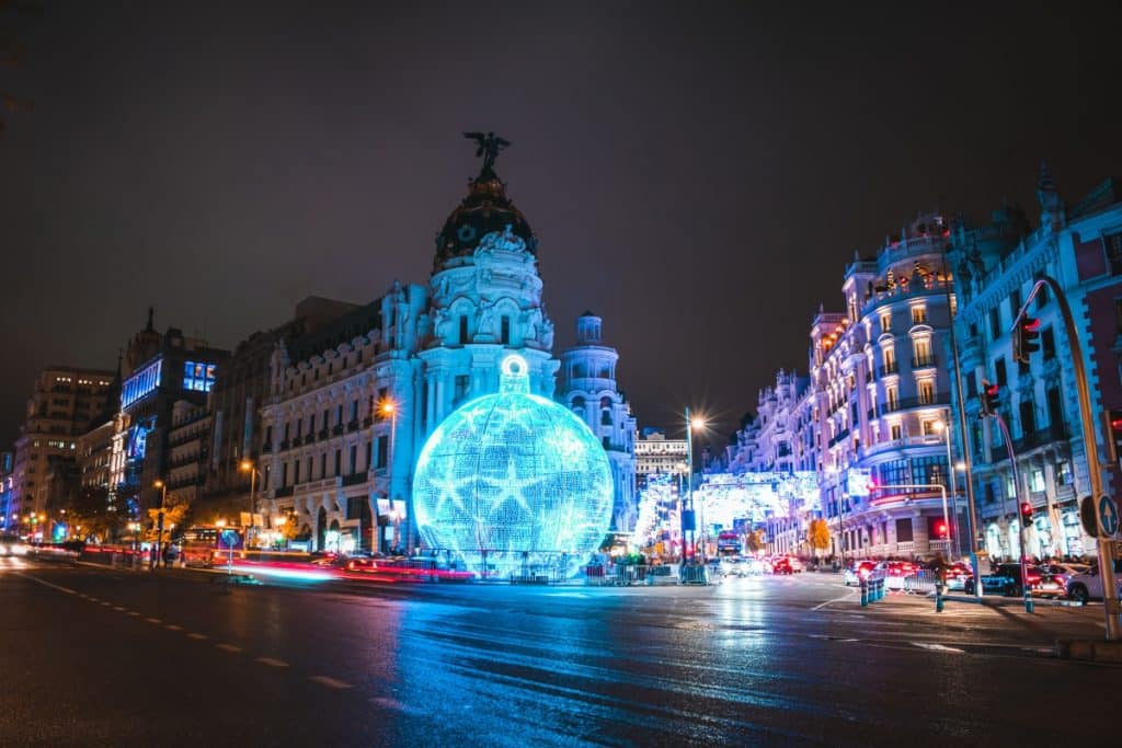 Las Mejores Ciudades Españolas para Disfrutar de la Magia de la Navidad